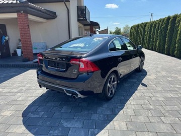 Volvo S60 II Sedan 3.0 T6 304KM 2012 Volvo S60 3.0 Benz T6 R-DESIGN Bogata Wersja 3.0 Benzyna 304KM, zdjęcie 4