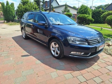 Volkswagen Passat B7 Variant 1.4 TSI BlueMotion 122KM 2013 Volkswagen Passat Klimatronik Nawigacja Ledy