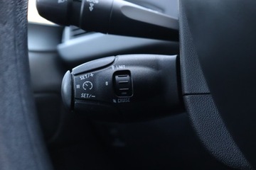 Peugeot 208 I Hatchback 3d 1.2 VTI 82KM 2013 Peugeot 208 1.2 PureTech, Klima, Tempomat, zdjęcie 18