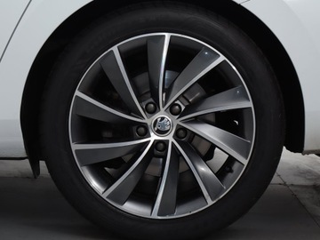 Skoda Superb III Liftback 2.0 TSI 220KM 2016 Skoda Superb 2.0 TSI, Salon Polska, Serwis ASO, zdjęcie 14