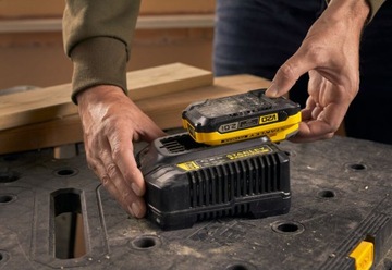 Аккумулятор 2,0 Ач литий-ионный 18 В V20 Stanley SFMCB202