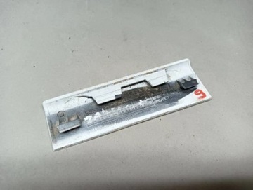 M19 M19 ЗАГЛУШКА РАМКИ AUDI A1 8X ПРАВАЯ 8X0853446