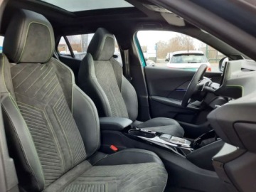 Peugeot 2008 II 2026 Od ręki - GT Exclusive 1.2 PureTech mHEV 145KM / panoramiczny dach, zdjęcie 5