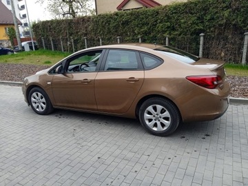 Opel Astra J Sedan 1.6 Twinport ECOTEC 115KM 2016 OPEL ASTRA 1,6-16V, zdjęcie 3