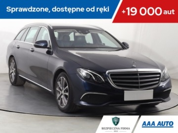 Mercedes Klasa E W213 Kombi 2.0 250 211KM 2017 Mercedes E E 250, Salon Polska, Automat, Skóra