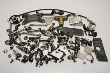 YAMAHA XT 660 X 04-14 БОЛТЫ ВИНТЫ