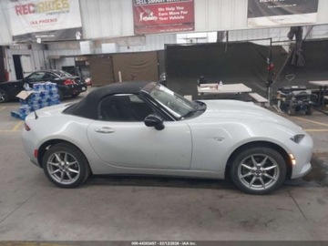Mazda MX-5 IV 2016 Mazda MX-5 Miata Sport 2016 2.0 Benzyna 155KM, zdjęcie 6