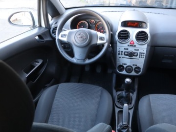 Opel Corsa D Hatchback 5d Facelifting 1.2 Twinport ECOTEC 70KM 2013 Opel Corsa 1.2 , Klima, zdjęcie 6