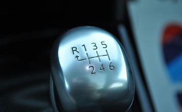 Peugeot 2008 I SUV Facelifting 1.2 PureTech 130KM 2017 Peugeot 2008 LIFT ALLURE Benzyna Klimatyzacja Panorama 1.2 Benzyna 130KM, zdjęcie 26