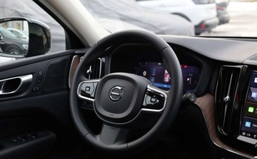 Volvo XC60 II 2023 Volvo XC 60 Volvo XC 60 T6 AWD Plug-In Hybrid R-Design 2.0 Hybryda Plug-in, zdjęcie 20