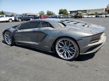 Lamborghini Aventador 2018 Lamborghini Aventador S 2018 6.5l 6.5 Benzyna 730KM, zdjęcie 1