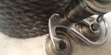 Переключатель передач Simplex JUY 543 из коллекции позволяет избежать заеданий