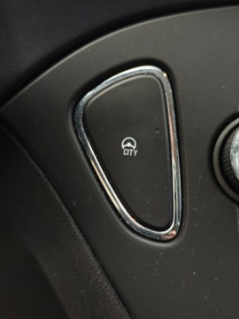 Opel Corsa E Hatchback 3d 1.2 Twinport 70KM 2016 Opel Corsa Opel Corsa 1.2 16V Enjoy 1.2 Benzyna 70KM, zdjęcie 11