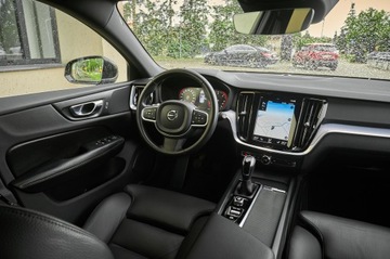 Volvo V60 II  Kombi 2.0 D3 150KM 2020 PIĘKNE V60 MOMENTUM PRO __ KUBEŁKOWE FOTELE, zdjęcie 32
