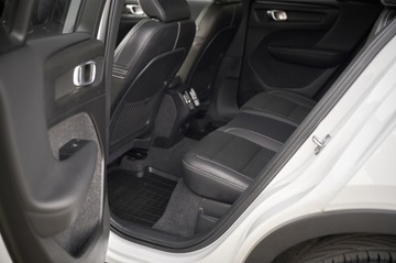 Volvo XC40 2021 R-DESIGN ___ SUPER PREZENCJA__ PANORAMA __HARMAN KARDON__KEYLES GO, zdjęcie 25