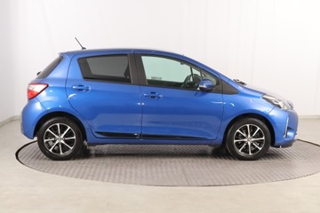 Toyota Yaris III Hatchback 5d Facelifting 2017 1.5 Dual VVT-iE 111KM 2018 Toyota Yaris 1.5 Dual VVT-i, Salon Polska, zdjęcie 5