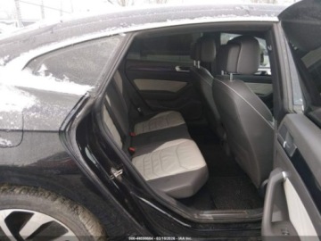 Volkswagen Arteon 2022 Volkswagen Arteon Sel R-Line 2022 2.0 Benzyna 300KM, zdjęcie 13