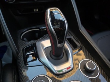 Alfa Romeo Giulia II Sedan Facelifting 2.0 Turbo 280KM 2023 ALFA ROMEO GIULIA ESTREMA A TI Q4, 2.0l Turbo 280KM Bezwypadkowy 23,434km, zdjęcie 22