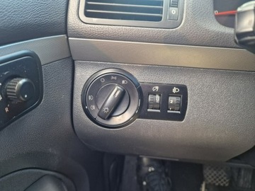 Volkswagen Touran I 2.0 TDI 140KM 2005 Volkswagen Touran 2.0 TDI 136 KM, Automat DSG,, zdjęcie 11