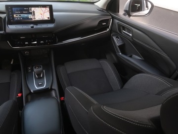 Nissan Qashqai III Crossover 1.3 DIG-T MHEV 158KM 2023 Nissan Qashqai 1.3 DIG-T MHEV, Salon Polska, zdjęcie 7