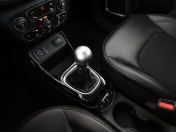 Jeep Compass II SUV 1.4 MultiAir 140KM 2019 Jeep Compass półskóra navi klima auto kamera i, zdjęcie 30