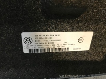 JETTA 5C 5C6 POLIČKA KRYTINA KUFRU ZADNÍ JEHLA