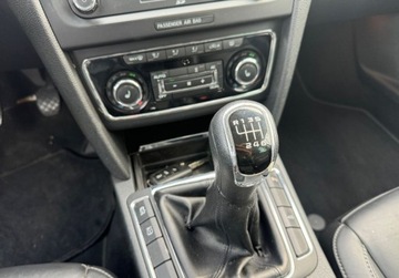 Skoda Superb II Kombi 1.8 TSI 160KM 2011 Skoda Superb Skorzana tapicerka, xenon, el. Klapa 1.8 Benzyna 160KM, zdjęcie 14