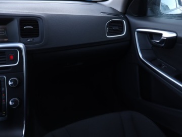 Volvo V60 I Kombi 2.0 D3 163KM 2011 Volvo V60 D3 2.0, Salon Polska, Automat, Xenon, zdjęcie 7