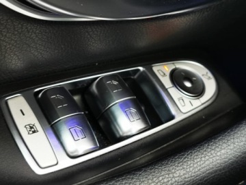 Mercedes Klasa E W213 Limuzyna 2.0 220d 194KM 2016 MERCEDES W213 2.0 220d * 100% Bezwypadkowy * Salon Polska * Serwisowany *, zdjęcie 16