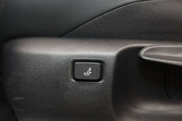 Toyota C-HR I Crossover Facelifting 1.8 Hybrid 122KM 2023 Toyota C-HR 1.8 Hybrid Style 1.8 Hybryda 122KM, zdjęcie 30