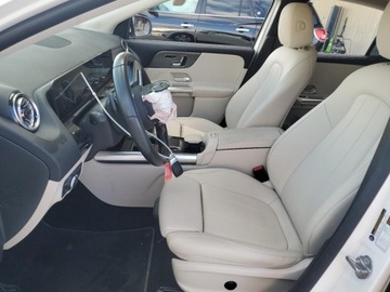 Mercedes GLA II 2022 Mercedes-Benz GLA 250 2022 2.0l 2.0 Benzyna 221KM, zdjęcie 7