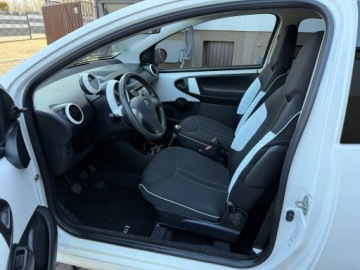 Citroen C1 I Hatchback 5d Facelifting 2012 1.0 i 68KM 2013 Citroen C1 TYLKO 84tyśkm! 1WŁAŚCICIEL 1.0b ORYGINAŁ LAKIER 2013r LED KLIMA, zdjęcie 25