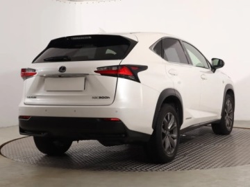 Lexus NX I SUV 300h 197KM 2017 Lexus NX 300h, Salon Polska, 4X4, Automat, Skóra, zdjęcie 3