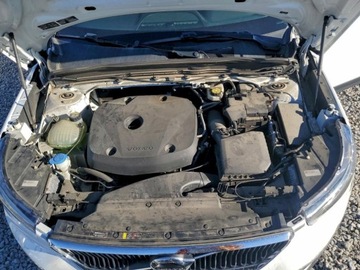 Volvo XC40 2019 Volvo XC 40 2019 VOLVO XC40 T5 MOMENTUM 2.0 Benzyna 247KM, zdjęcie 11