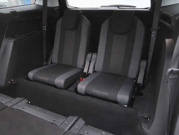 Peugeot 5008 II Crossover 1.2 PureTech 130KM 2017 Peugeot 5008 PureTech 130, Salon Polska, 7 miejsc, zdjęcie 19