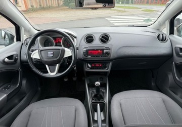 Seat Ibiza IV Hatchback 5d 1.2 TSI 105KM 2011 Seat Ibiza 1.2Tsi KLIMATRONIC Panorama dach Extra stan 1.2 Benzyna, zdjęcie 7