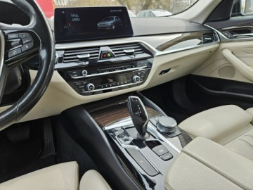 BMW Seria 5 G30-G31 Limuzyna 520d 190KM 2018 BMW 520 2.0 Diesel 190KM Automat xDrive salon PL, zdjęcie 10
