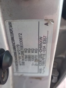 Toyota Corolla IX (E12) Hatchback 2.0 D-4D 90KM 2003 TOYOTA COROLLA (_E12_) 2.0 D-4D 115 KM, zdjęcie 2