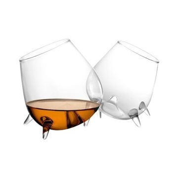 Szklanki na nóżkach do koniaku, whisky Final Touch