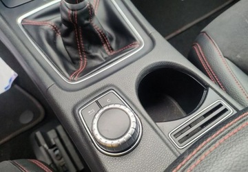 Mercedes Klasa A W176 Hatchback 5d Facelifting 180 122KM 2015 Mercedes-Benz Klasa A AMG sport line Super wyposazenie Super stan 1.6, zdjęcie 34