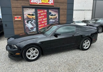 Ford Mustang VI 2014 Ford Mustang 3.7 V6 305 KM 2014r Warszawa 3.7 Benzyna 305KM, zdjęcie 8