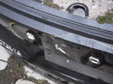 ЗАСЛОНКА КРЫШКИ БАГАЖНИКА Skoda Octavia универсал 20-