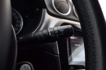 Suzuki Vitara III SUV Facelifting 1.0 BoosterJet 111KM 2018 Suzuki Vitara 1.0 BoosterJet, Salon Polska, zdjęcie 21