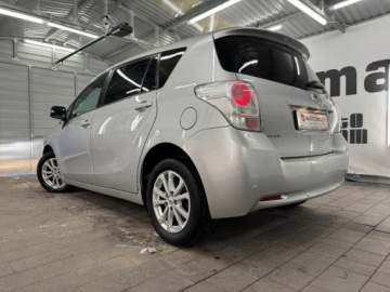 Toyota Verso Minivan 1.8 Valvematic 147KM 2010 Toyota Verso duze rodzinne 7osobowe przestronne auto w benzynie i automac, zdjęcie 11