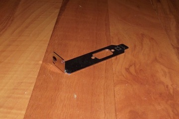 Разблокировка дорожки, 1 разъем D-Sub, 9-контактный ВЫХОД