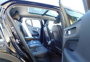 Volvo XC40 Crossover 2.0 D3 150KM 2020 Volvo XC 40 Skora Kamera Panorama Dach Model 2021r 2.0 Diesel 150KM, zdjęcie 10