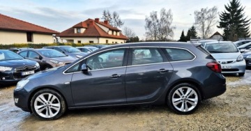 Opel Astra J Sports Tourer 1.4 Turbo ECOTEC 140KM 2011 Opel Astra BENZYNA AUTOMAT bogata wersja COSMO nawigacja okazja 1.4, zdjęcie 23