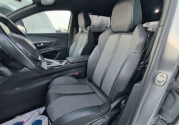 Peugeot 5008 II Crossover Facelifting 1.5 BlueHDi 130KM 2023 Peugeot 5008 1.5 BlueHDi Allure Pack SS EAT8 SalonPL FVat Zadbany Serwis A, zdjęcie 27