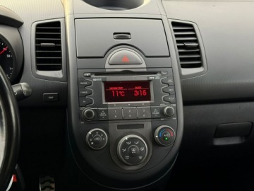 Kia Soul I Crossover 1.6 CRDI VGT 128KM 2009 Kia Soul I 1.6 CRDI Attract, zdjęcie 25