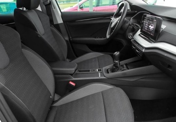 Skoda Octavia IV Scout 1.5 TSI ACT 150KM 2024 Skoda Octavia 1.5 TSI 150KM Selection Reflektory LED Tempomat Podgrzewane, zdjęcie 12